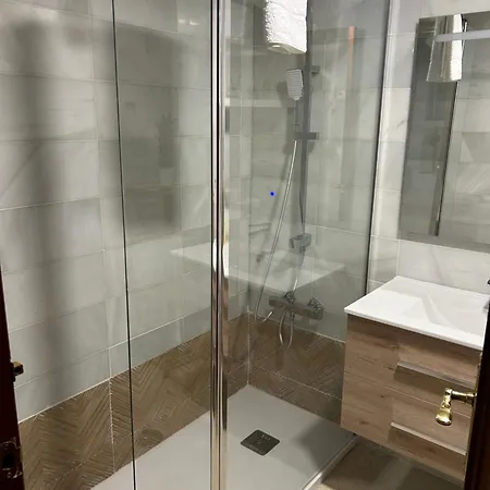 Appartement Entrenaranjos Calle Perez De Castro Córdoba