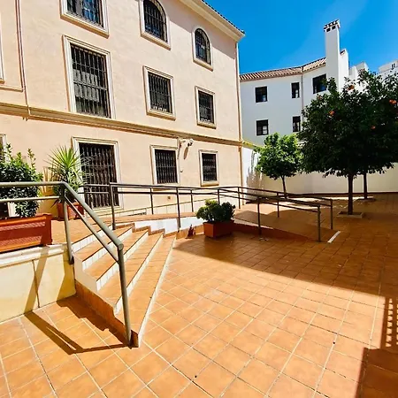 Entrenaranjos Calle Perez De Castro *