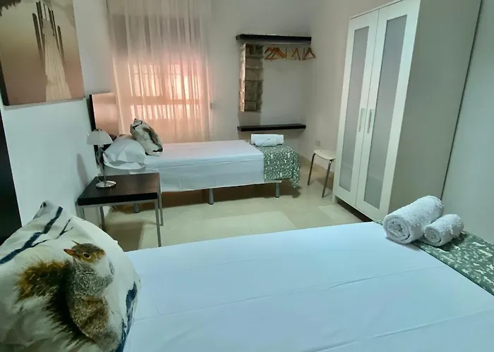 Apartmán Entrenaranjos Calle Perez De Castro *